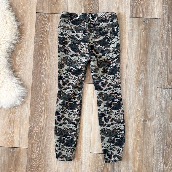 Anthropologie Pilcro Camouflage Corduroy High Rise Skinny Pants - Picture 5 of 7